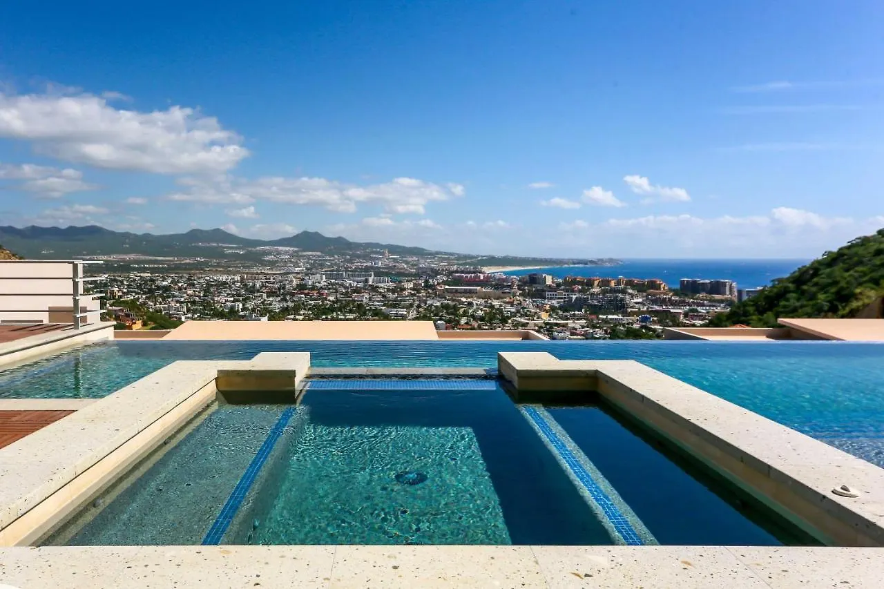 Апартаменты Luxe Mtn Top Retreat With Pool Access And Sea View! Кабо-Сан-Лукас Мексика