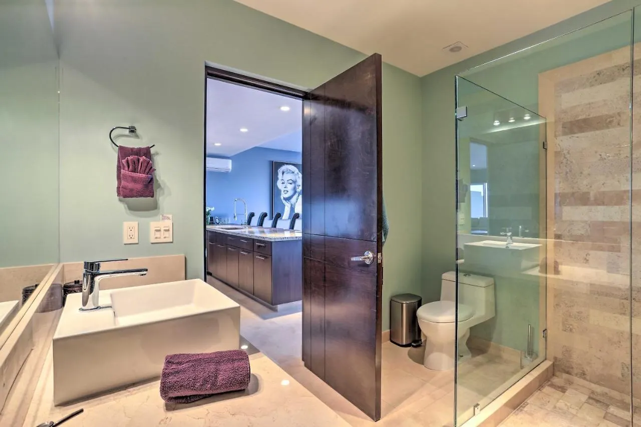 Апартаменты Luxe Mtn Top Retreat With Pool Access And Sea View! Кабо-Сан-Лукас Мексика